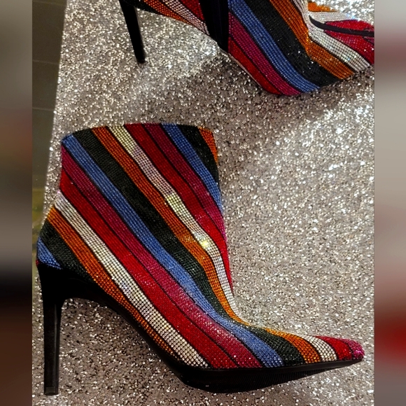 I•N•C  NWOT All Over Rhinestone Short Bootie Stunning - Picture 2 of 7